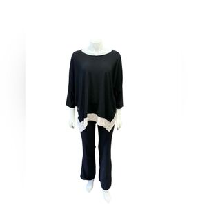 Joseph Ribkoff Formal Black Quarter Sleeve Top with Beige Trim Size 14EUC